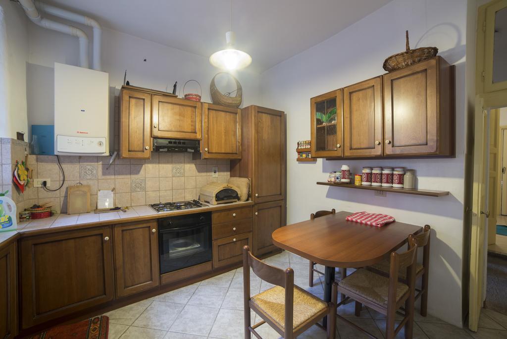 Gio'S House Vintage Style Apartment Stresa Room photo